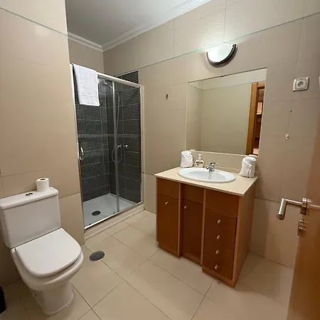 Casa De Ferias Lucena ロウリニャン